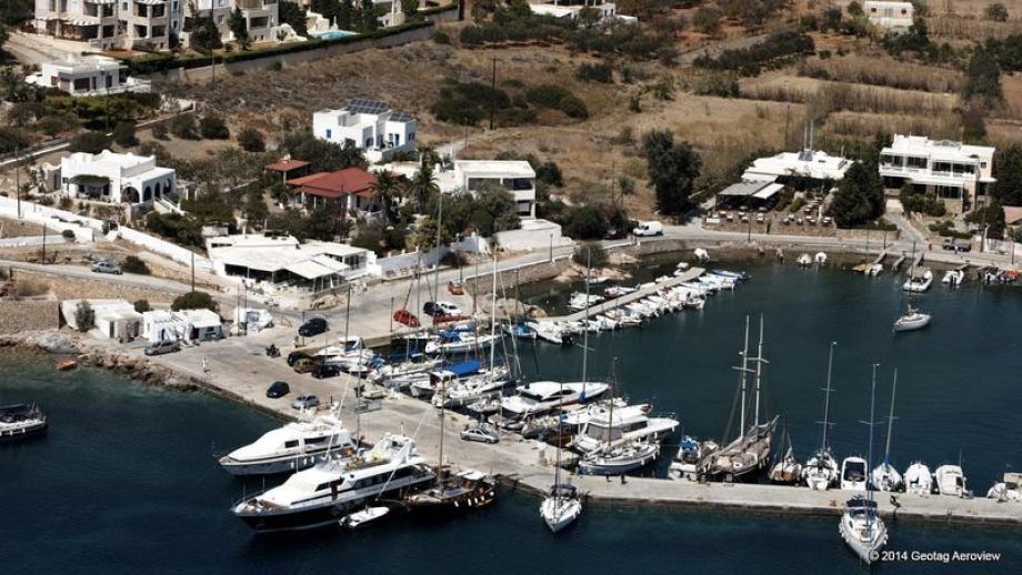 Syros rent a car Car in Syros autosyros Ενοικιαζόμενα αυτοκίνητα